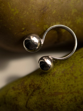 Кольцо серебряное Две Сферы Youko