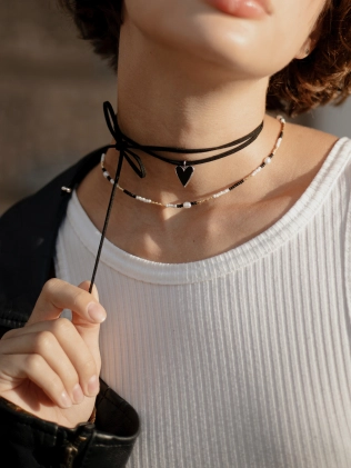 Підвіска срібна Шкіряний Шнур Серце Чорне витягнуте Youko 2