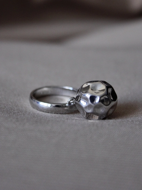 Кольцо серебряное Мятый Шар Youko