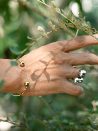 Браслет серебряный Бангл Шар 8 мм Youko желтая позолота - купить в интернет-магазине Youko (Юко) – цена в Украине, отзывы, фото 2