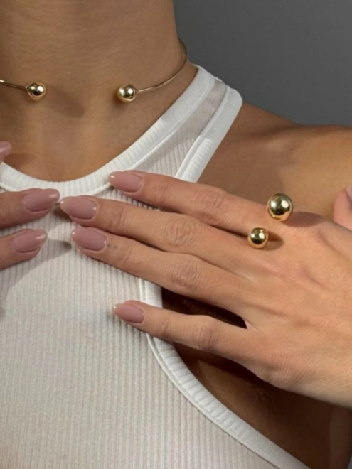 Каблучка срібна Дві Сфери 12 і 10 мм в позолоті Youko